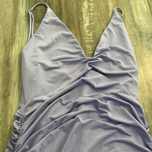 lucy in the sky ruched bodycon dress in purple small - Picture 5 of 9